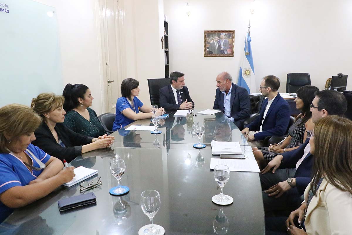 Ultiman Detalles De Un Convenio Entre El Ministerio De Salud Y El Pami