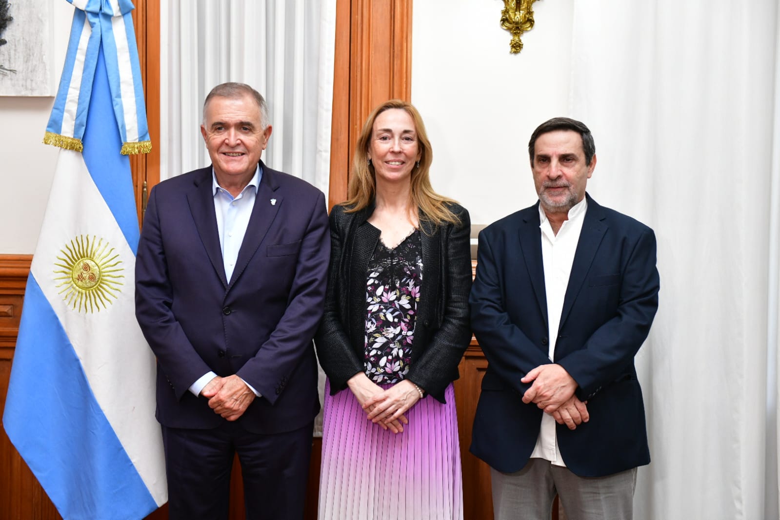 El Gobernador Y El Ministro De Salud Recibieron A La Representante De