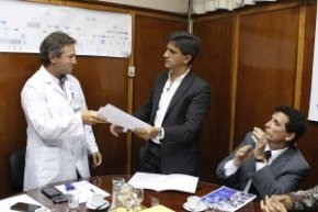 Entrega de los decretos - angiógrafo y remodelaciones