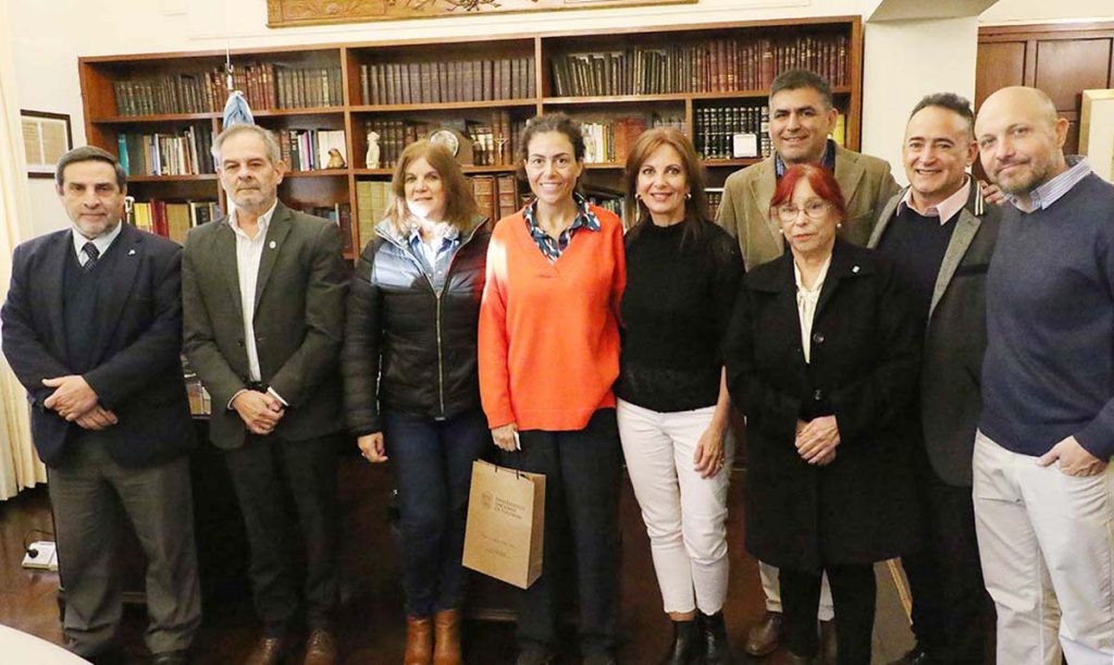 El Ministerio de Salud junto a la Universidad de Tucumán, articulan acciones en pos de los niños y familias con discapacidad