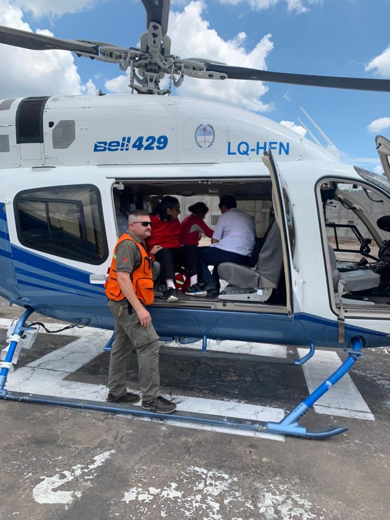 Un vuelo de emergencia traslada a  una paciente desde El Alizal al Hospital Centro de Salud