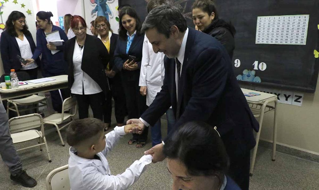 Avances claves en salud en Tucumán: más de 70.000 fichas escolares, baja de la mortalidad infantil y hospital virtual a punto de lanzarse de manera oficial