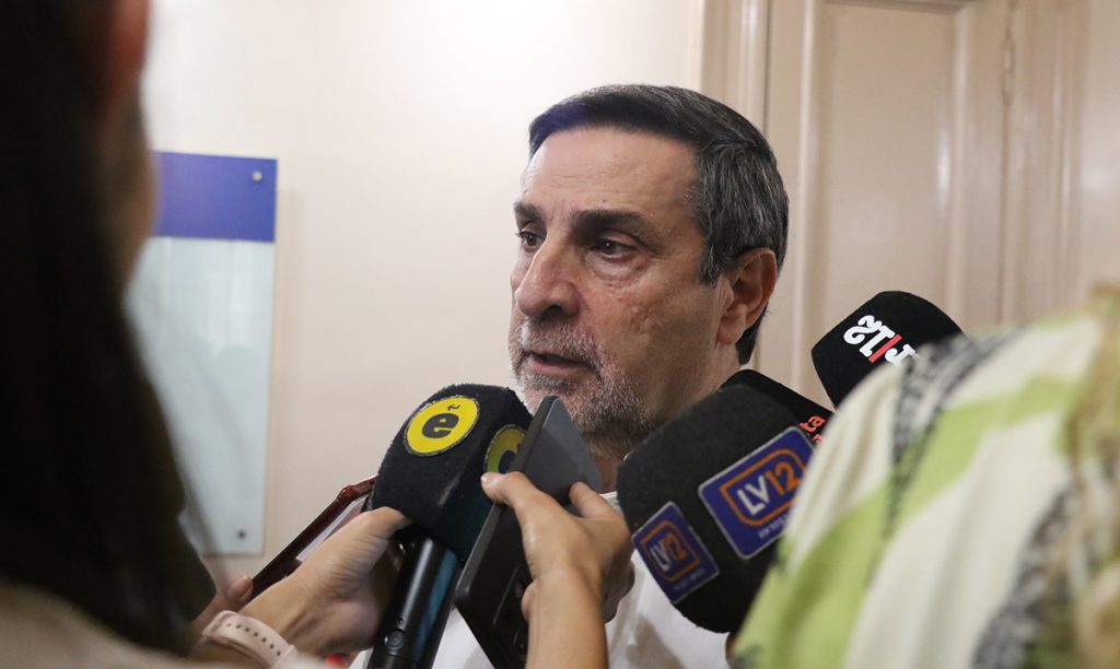 Medina Ruiz refuerza el llamado a completar esquemas de vacunación ante la alerta internacional por sarampión