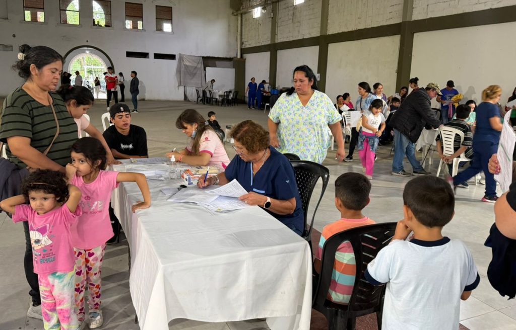 Simoca refuerza la prevención con un operativo de fichas escolares en el inicio del ciclo lectivo 2026