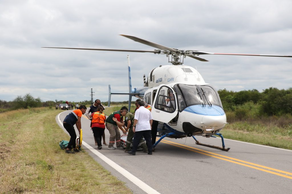 Salud evacúa personas aisladas y asiste a familias afectadas por las inundaciones en La Madrid