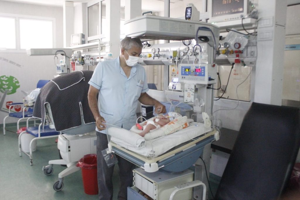 Oriana Milagros nació gracias al rápido accionar de los agentes de Salud