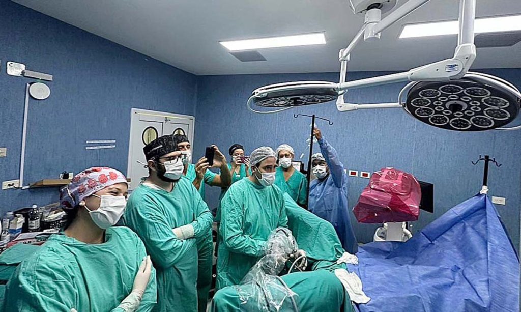 El Centro de Salud incorporó tecnología láser para cirugías urológicas y refuerza su rol de referencia en el NOA