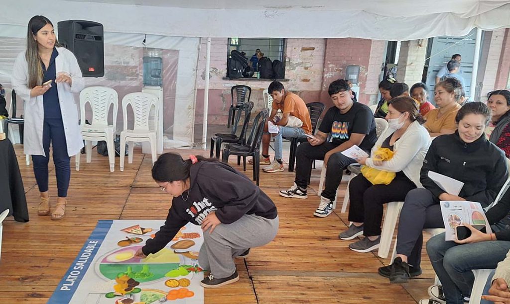 Salud impulsa acciones territoriales por el Día Mundial de la Obesidad en el Predio Ferial Norte