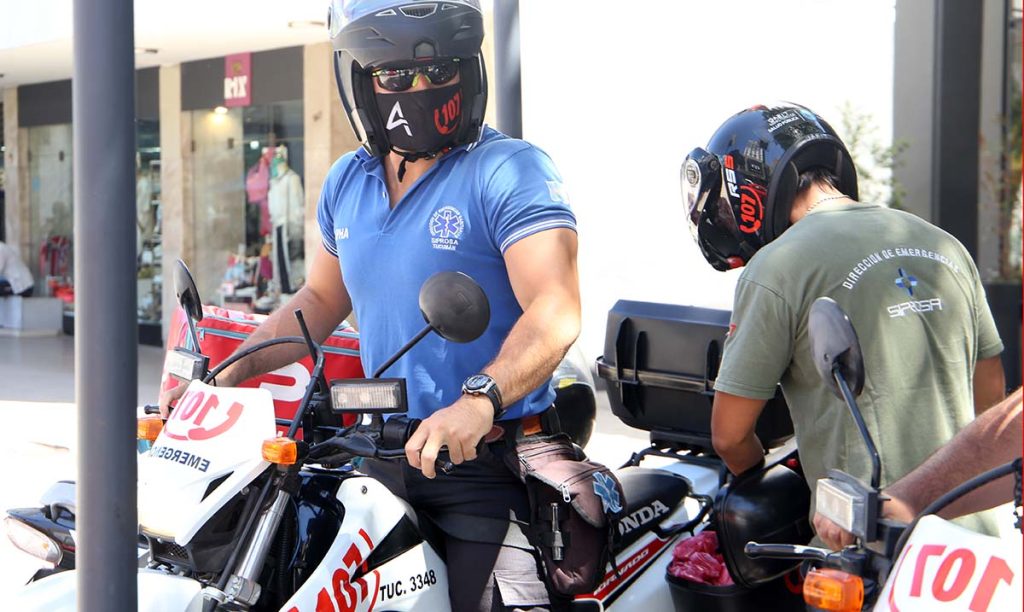 Eficaz accionar del 107 ante un paro cardiorrespiratorio en el microcentro tucumano