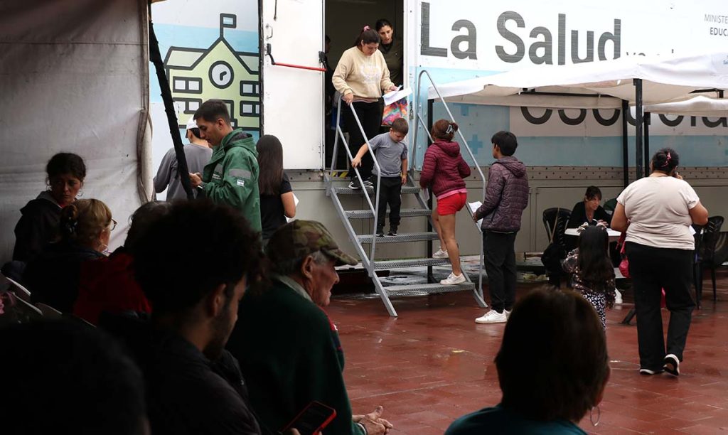 Operativo territorial acerca servicios esenciales y refuerza la atención integral en Leales