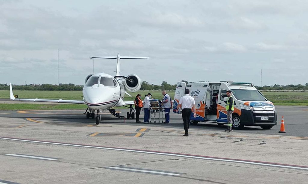 Una evacuación sanitaria aérea permitió el traslado de un niño al Hospital Garrahan para continuar su tratamiento