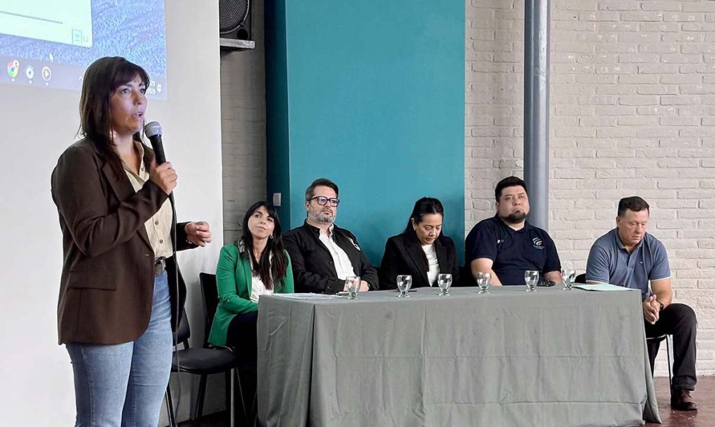 Salud avanza en el proceso de Despapelización