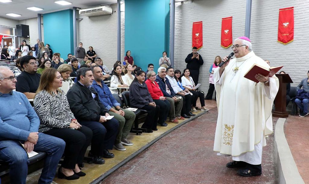 El Hospital Centro de Salud vivió una jornada de fe con confirmaciones y primeras comuniones