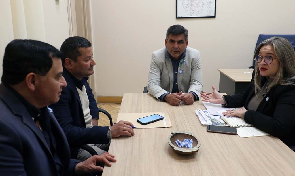 Salud y Municipio coordinan acciones para acompañar a jóvenes de Simoca