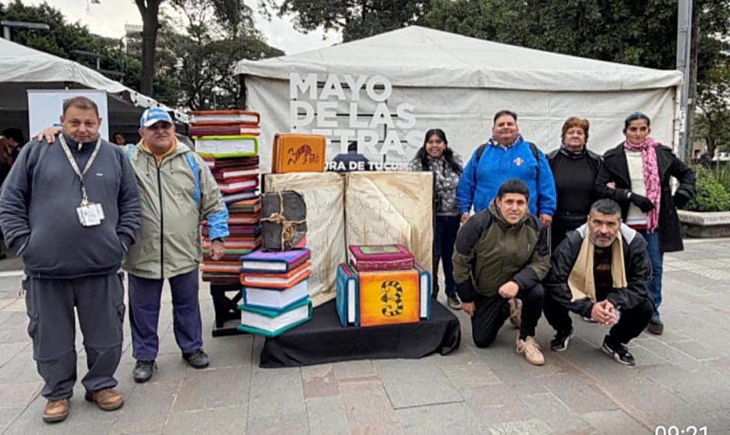 Pacientes del Centro de Día del Hospital del Carmen participaron del Mayo de las Letras
