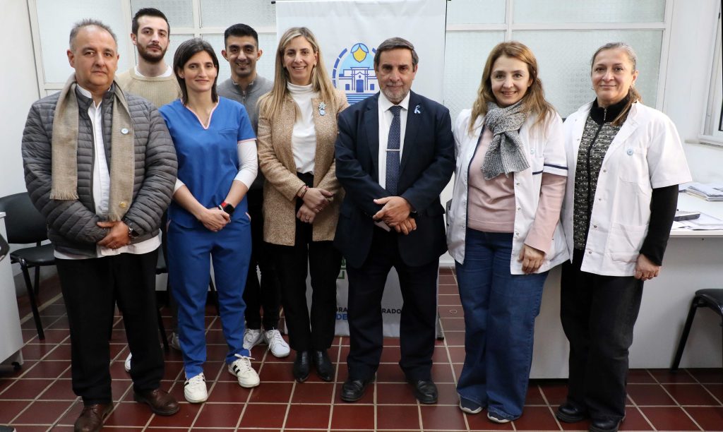 Salud supervisó la producción de Oseltamivir en la Farmacia Oficial y destacó su rol clave ante el aumento de casos de gripe A