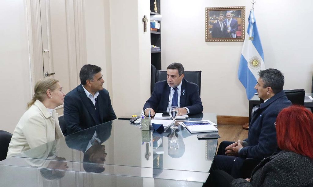 Salud Pública fortalece la gestión y amplía prestaciones en el Hospital Eva Perón