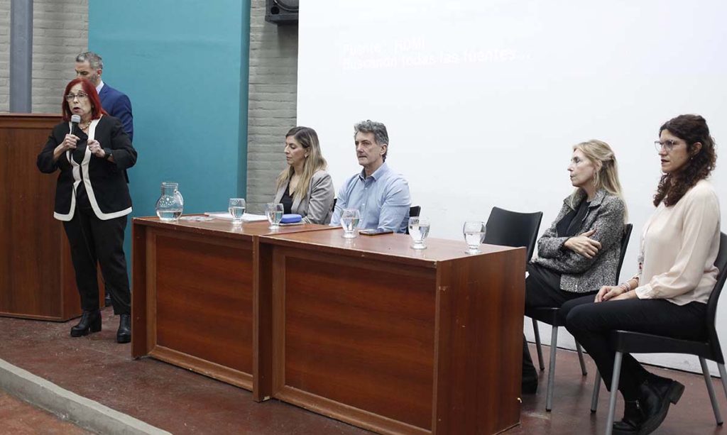 Con un acto de reconocimiento e instancias de capacitación, Salud conmemoró el Día Internacional de la Obstetricia