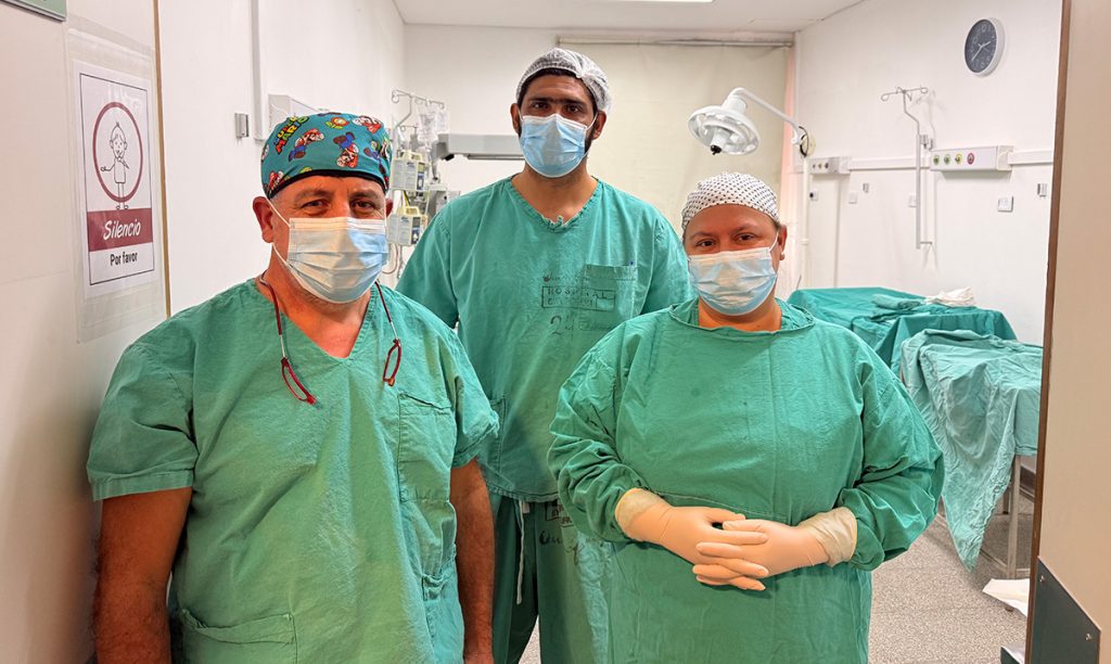 El Hospital Eva Perón realizó una cirugía neonatal de alta complejidad a un recién nacido derivado desde Concepción