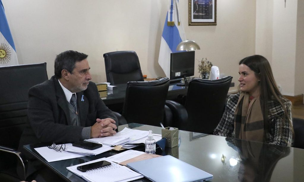 El Ministerio afianza alianzas con instituciones para ampliar el acceso sanitario