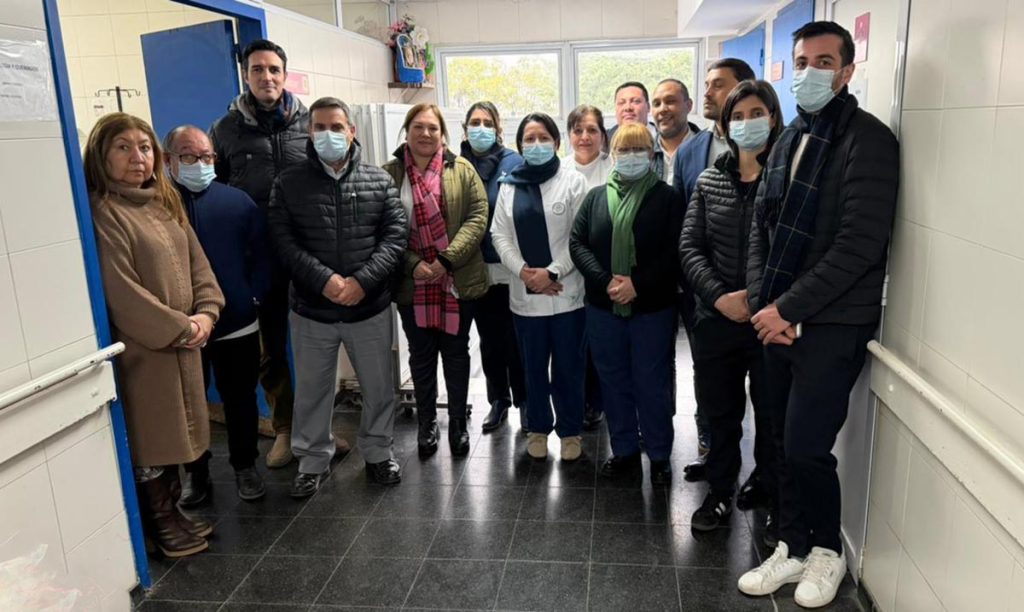 Medina Ruiz recorrió la Unidad de Quemados del Hospital Centro de Salud y destacó la calidad del servicio en el norte argentino