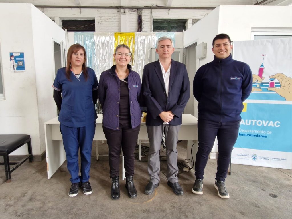Con una nueva jornada en el AutoVac, el Ministerio de Salud promueve la vacunación contra la gripe