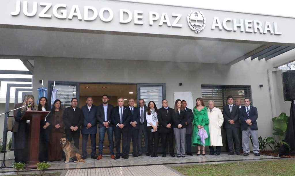 Medina Ruiz acompañó a Jaldo en la inauguración de la ampliación del Juzgado de Paz de Acheral