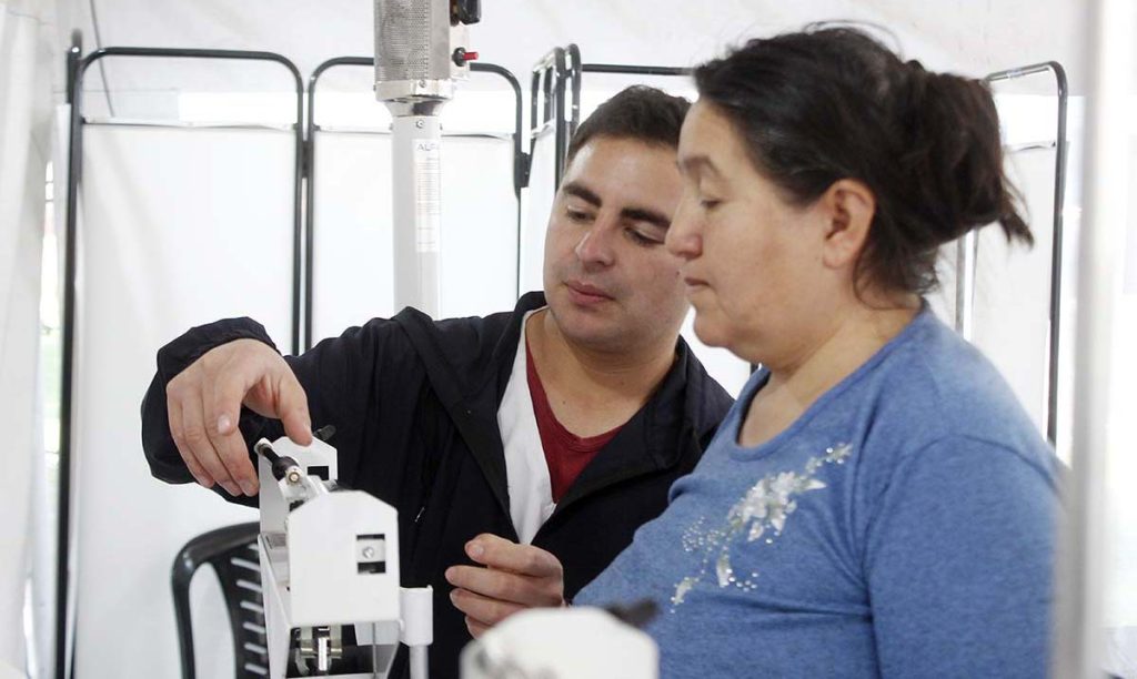 El Hospital Móvil continúa acercando atención integral y preventiva a los vecinos de distintos barrios de la provincia