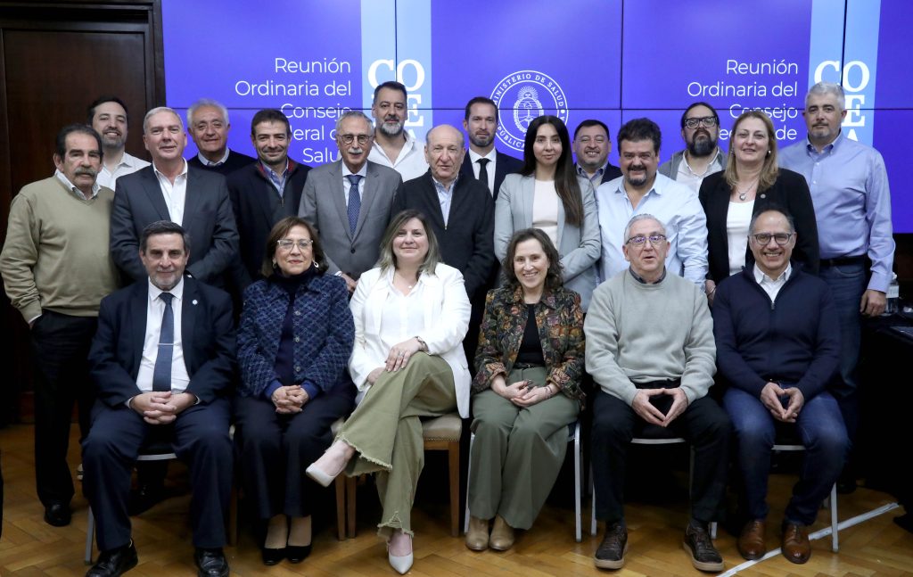 Medina Ruiz participó de la segunda jornada del COFESA y planteó la necesidad de un plan nacional integral