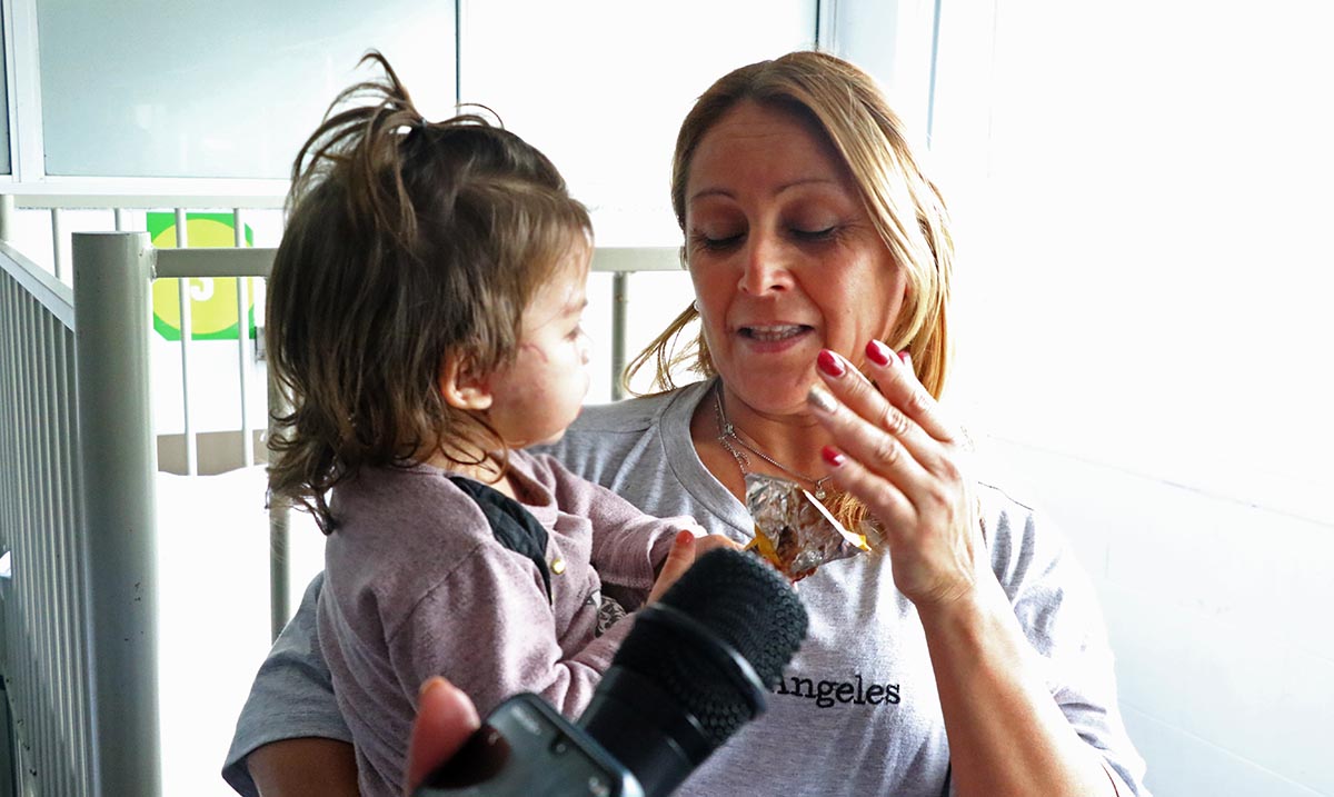La pequeña en el Hospital del Niño Jesús