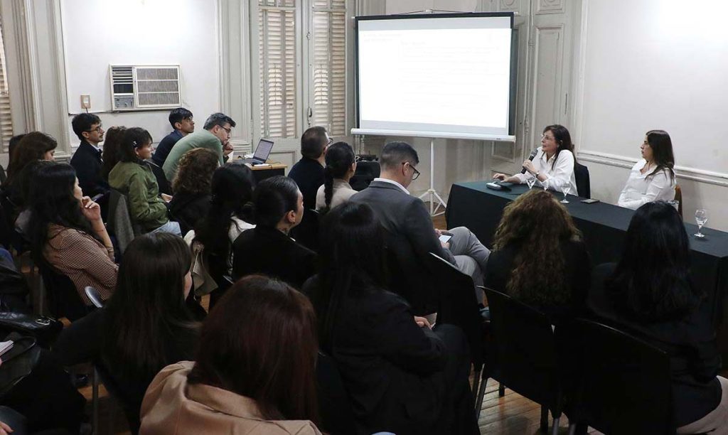 Salud Mental y Derechos Humanos: capacitan a equipos técnicos de municipios y comunas de la provincia
